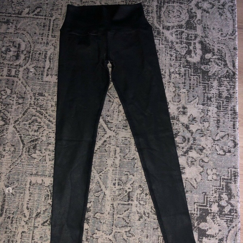ALO YOGA Airbrush Legging in Black Leather Sz S